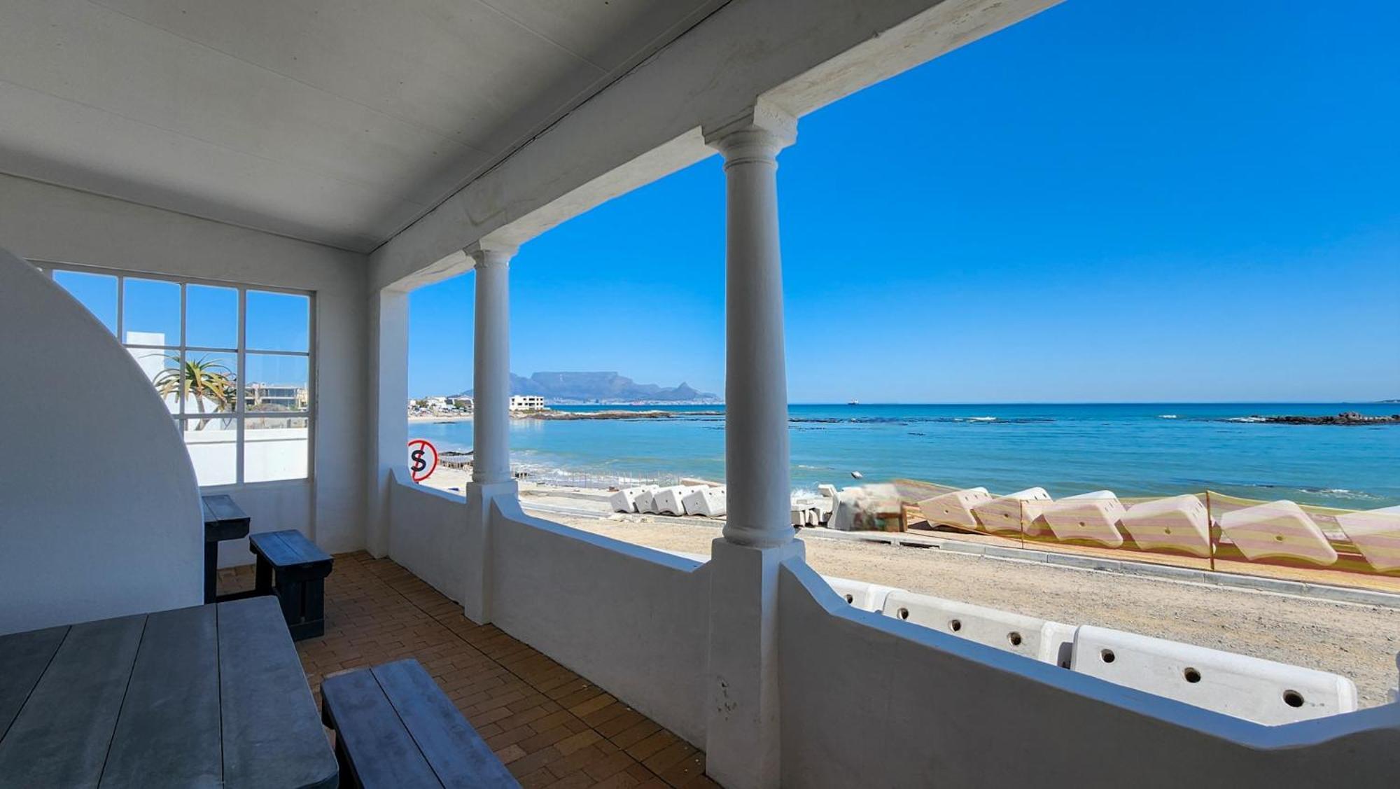 The Blue Peter Hotel Bloubergstrand Exterior foto